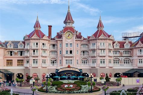 best disneyland paris hotel